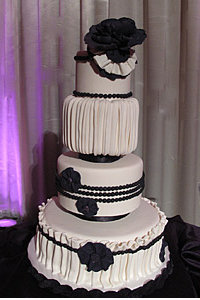 Glamour Girl Wedding Cake 