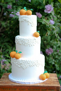 Citrus & Lace Wedding Cake