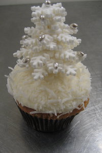 Snowflake Tree Cupcake