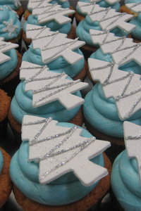 Blue & White Winter Tree Cupcakes