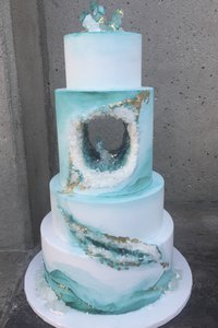 Muted Emerald and Gold Geode 4 Tier Cake