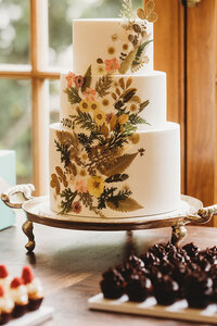 Floral Cake & Sweets at the Maxwell House