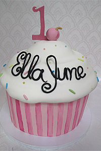 Ella June Giant Cupcake Cake
