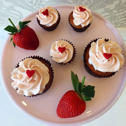 Pink Champagne Strawberry Cupcakes (Feb 7th-14th)